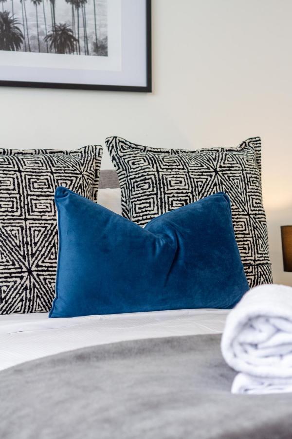 Upper Riccarton Dream - 2 Bed 2 Bath W/Carpark Apartment Christchurch Bagian luar foto