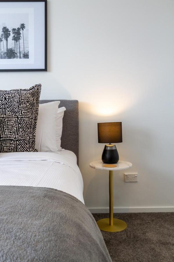 Upper Riccarton Dream - 2 Bed 2 Bath W/Carpark Apartment Christchurch Bagian luar foto