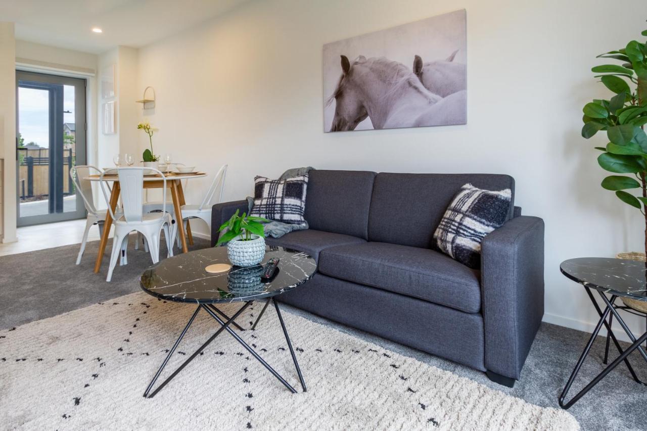 Upper Riccarton Dream - 2 Bed 2 Bath W/Carpark Apartment Christchurch Bagian luar foto
