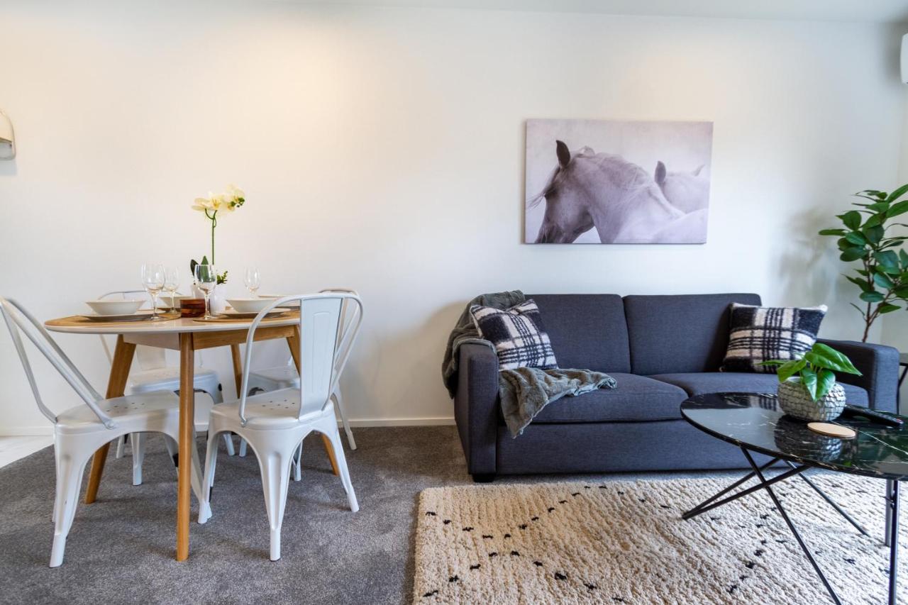 Upper Riccarton Dream - 2 Bed 2 Bath W/Carpark Apartment Christchurch Bagian luar foto