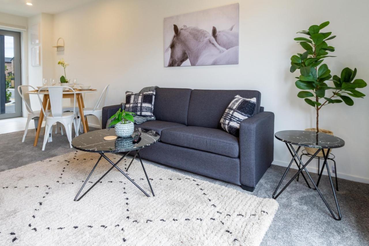 Upper Riccarton Dream - 2 Bed 2 Bath W/Carpark Apartment Christchurch Bagian luar foto