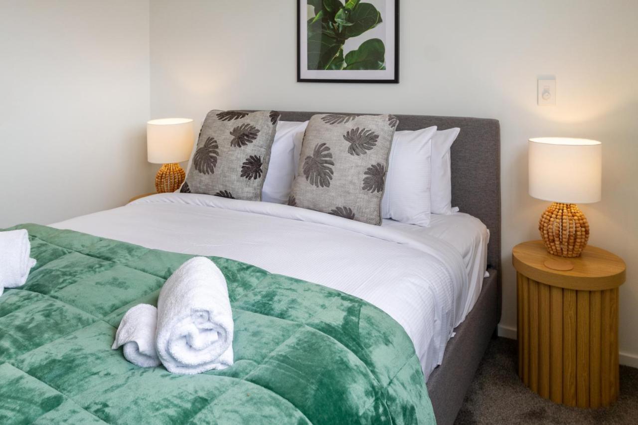 Upper Riccarton Dream - 2 Bed 2 Bath W/Carpark Apartment Christchurch Bagian luar foto