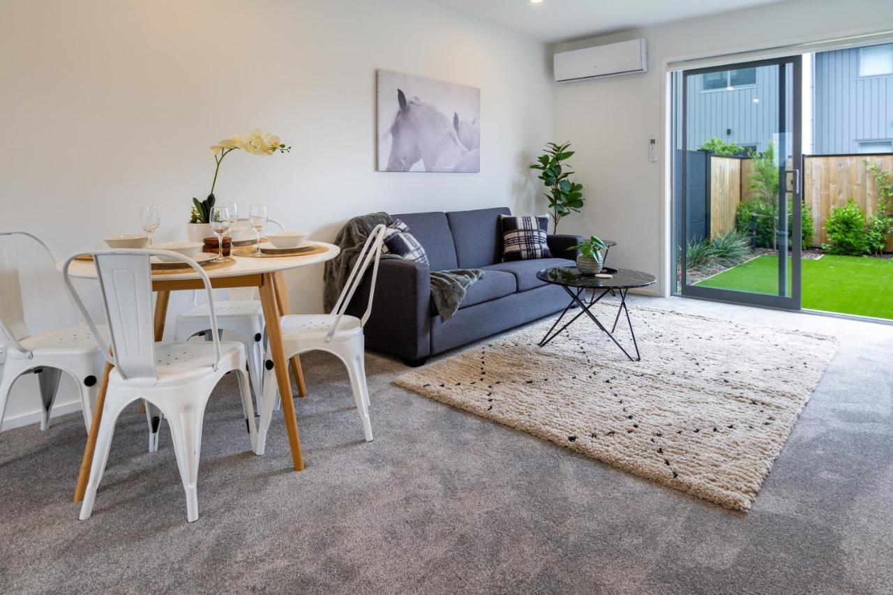 Upper Riccarton Dream - 2 Bed 2 Bath W/Carpark Apartment Christchurch Bagian luar foto