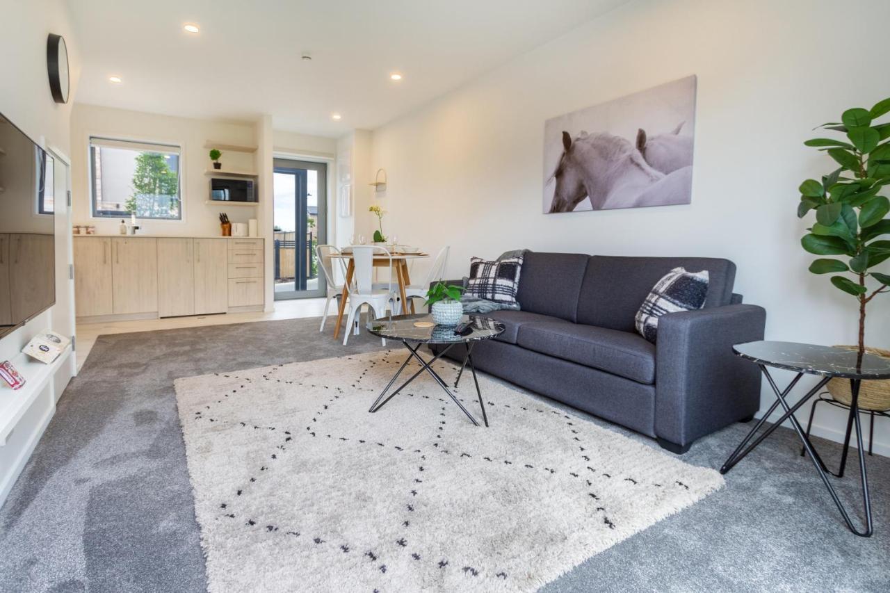 Upper Riccarton Dream - 2 Bed 2 Bath W/Carpark Apartment Christchurch Bagian luar foto