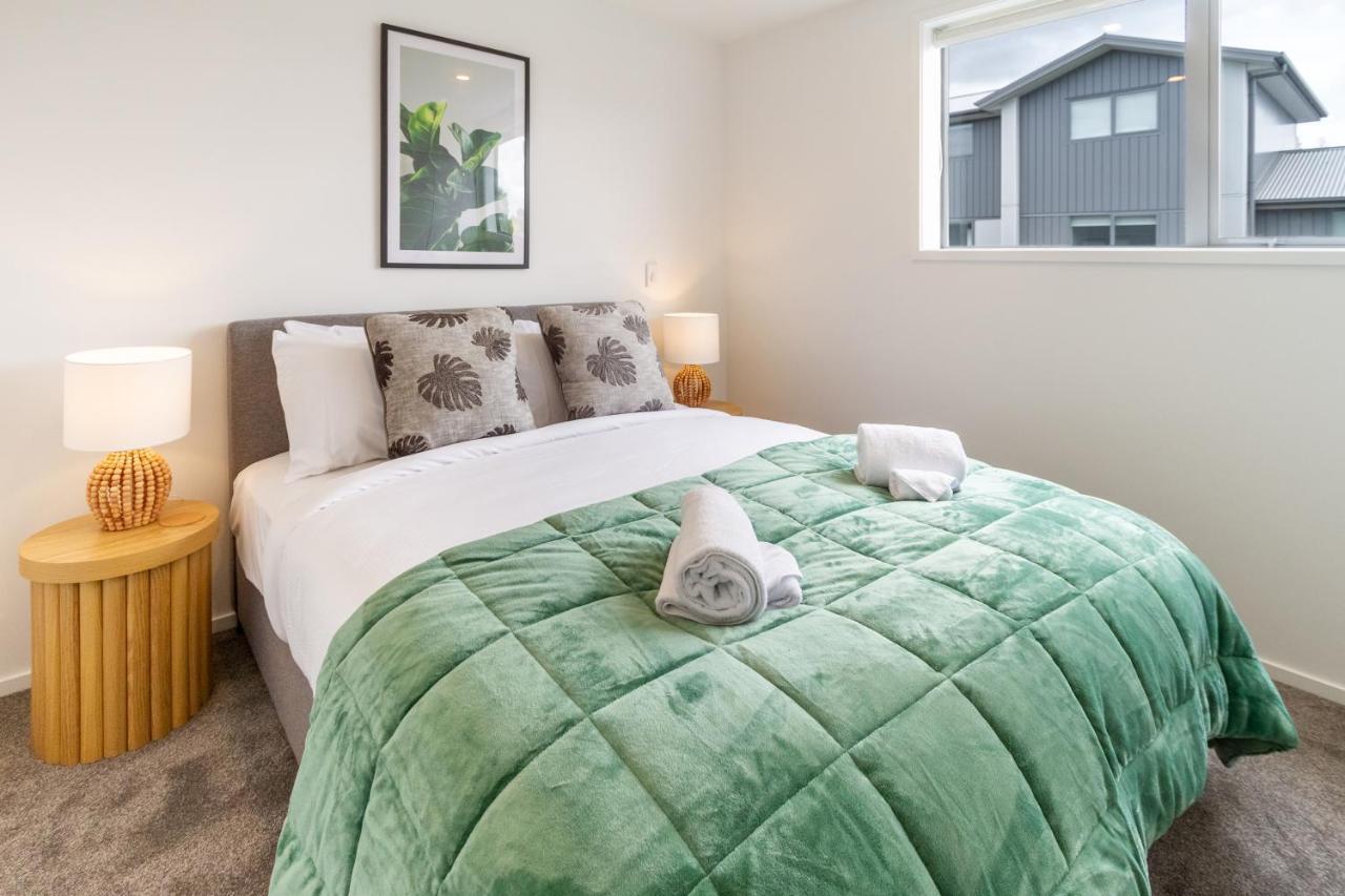 Upper Riccarton Dream - 2 Bed 2 Bath W/Carpark Apartment Christchurch Bagian luar foto